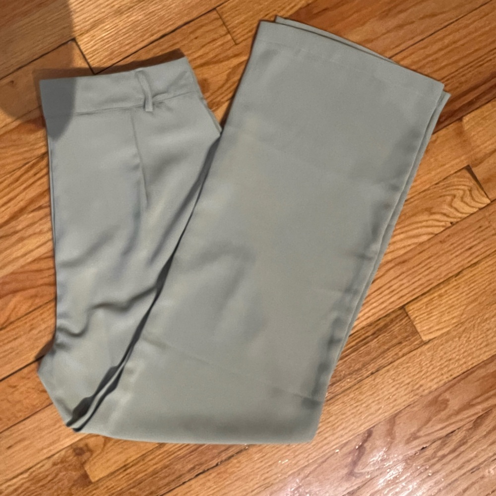 NWOT Green High Waisted Trousers